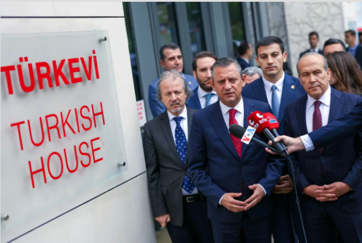 zgür Özel 3-i66f6687086d97.png